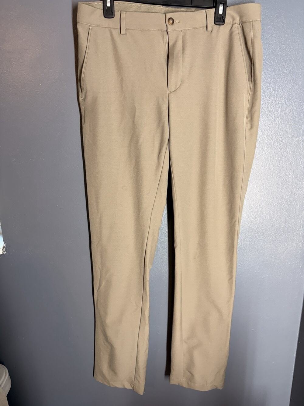 Greg Norman ML75 Micro Lux Golf Khaki Pants Size 34x30 Stretch Stylish Comfort